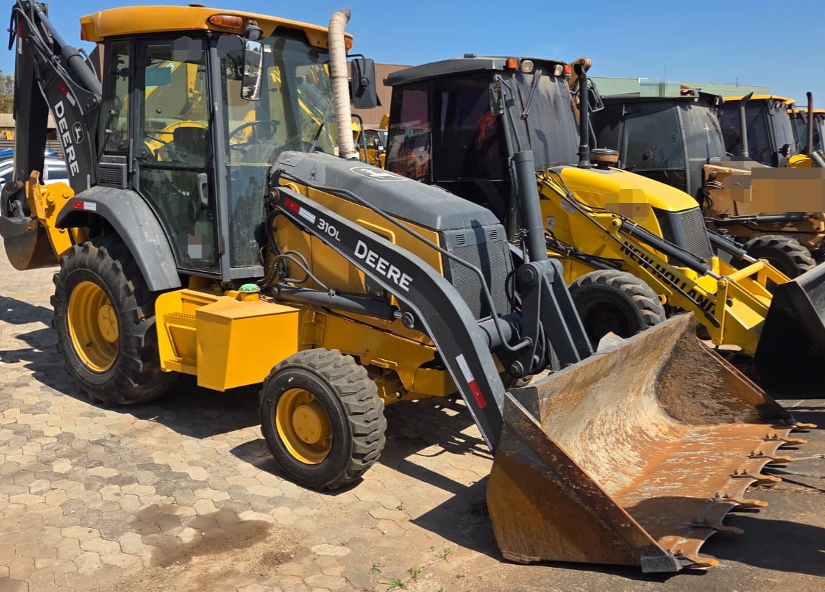 Retroescavadeira John Deere 310L 4X4 2021