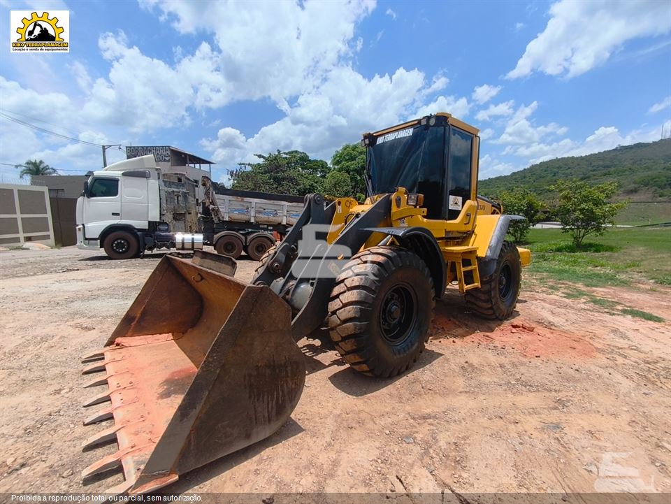 Pá Carregadeira Volvo L60F 2016