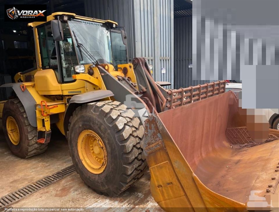 Pá Carregadeira Volvo L120F 2023