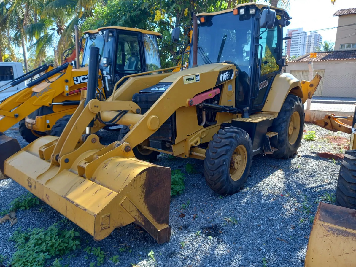 Retroescavadeira Caterpillar 416F2 2018