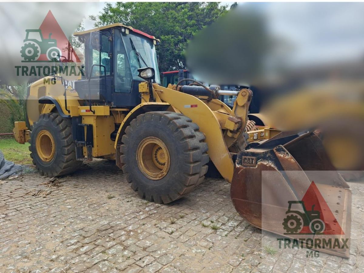 Pá Carregadeira Caterpillar 950L 2022