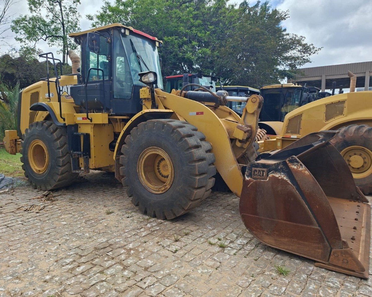 Pá Carregadeira Caterpillar 950L 2022