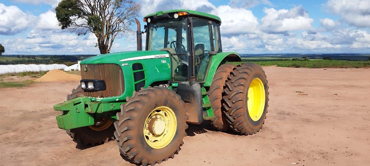 Tratores Agrícolas John Deere 6145J 2012