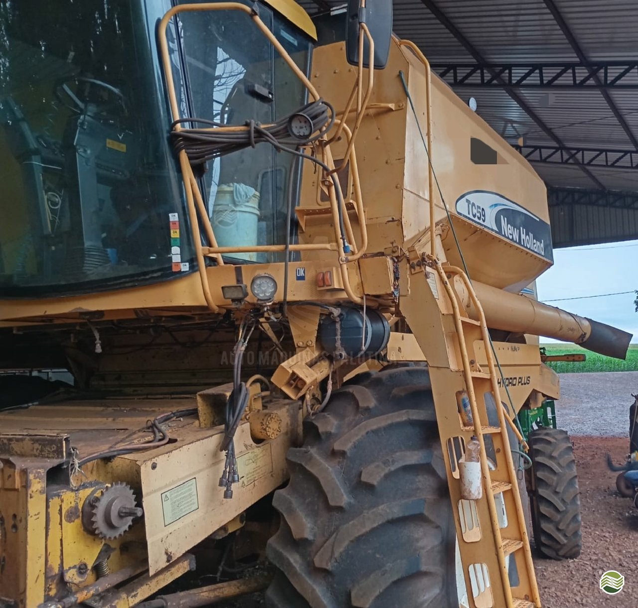 Colheitadeira New Holland TC 59 2005