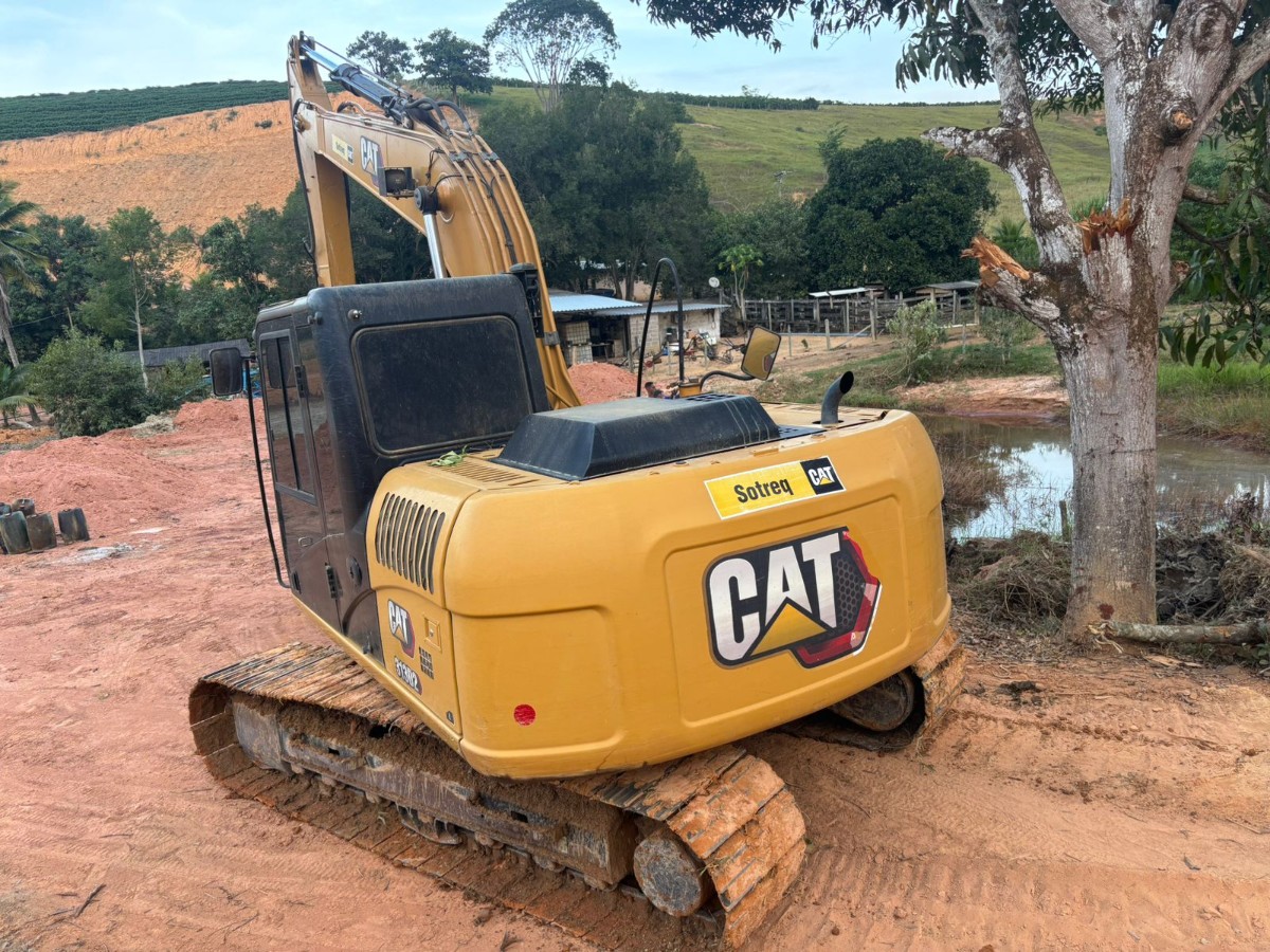 Escavadeira Caterpillar 313D2L 2022