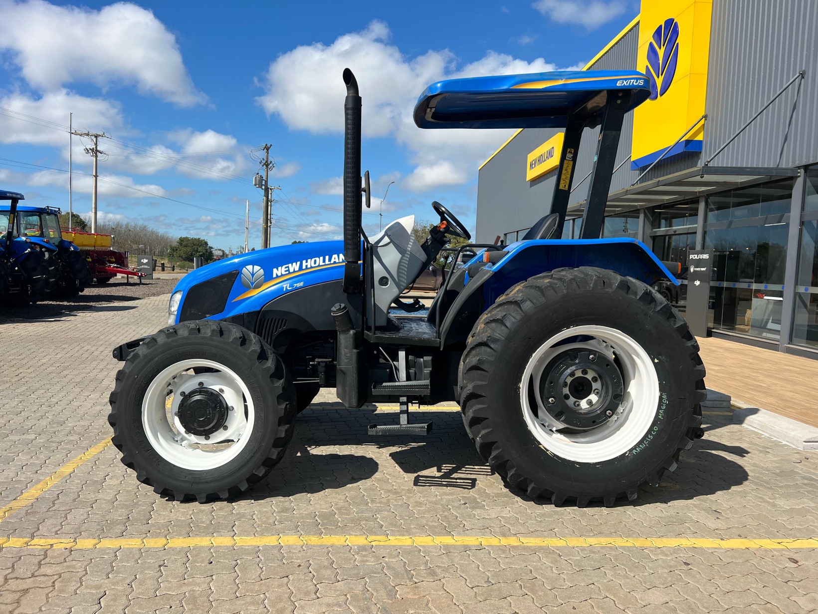 Trator agrícola New Holland TL 75E 2017