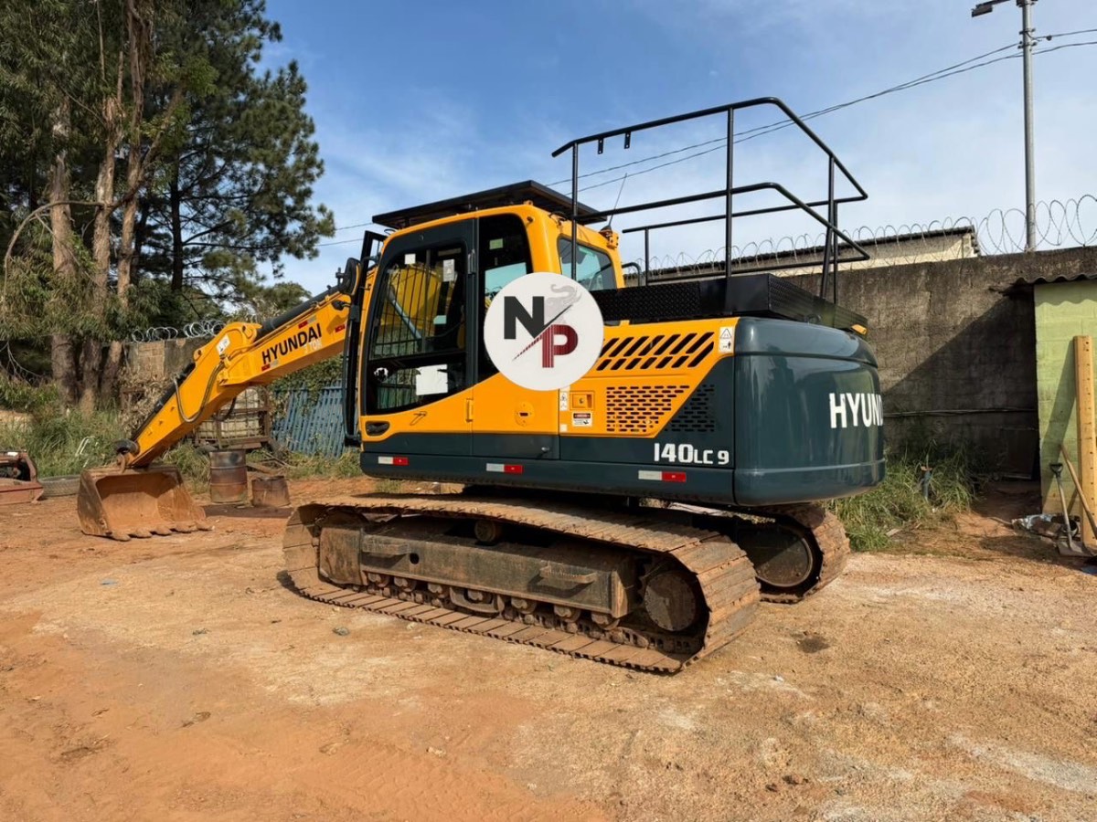 Escavadeira Hyundai R140LC-9 2019