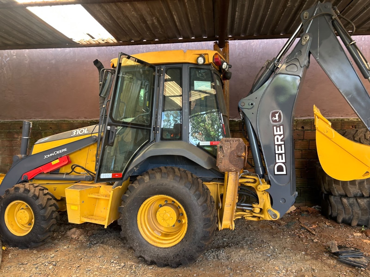 Retroescavadeira John Deere 310 L 2023
