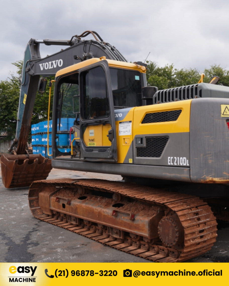 Escavadeira Volvo EC210D 2021
