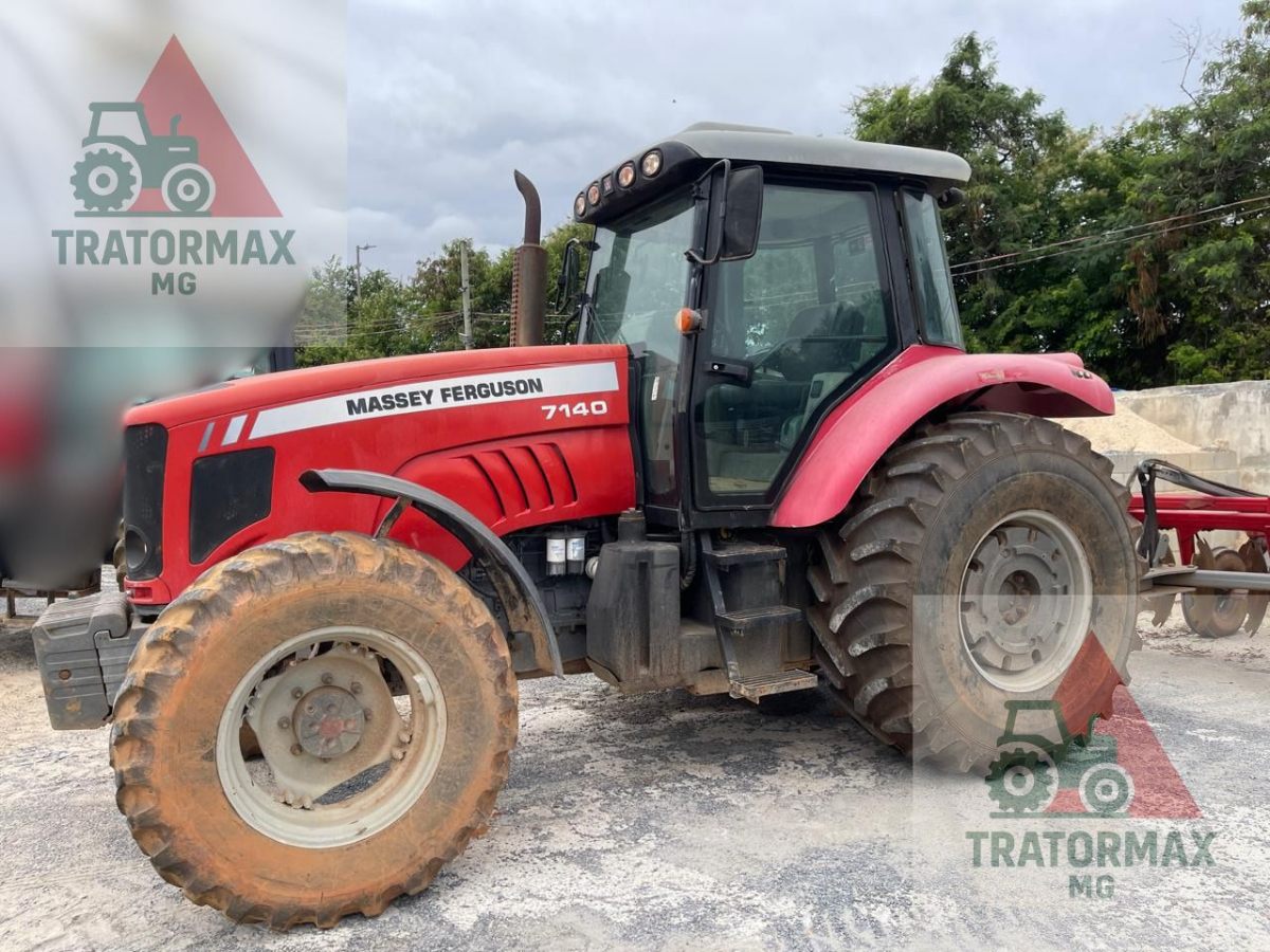 Trator agrícola Massey Ferguson 7140 2010