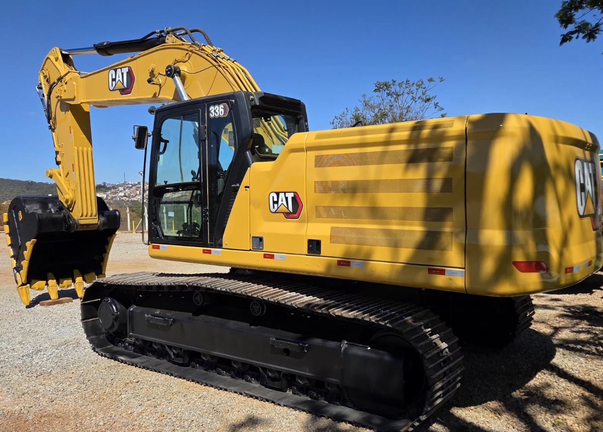 Escavadeira Caterpillar 336 2021