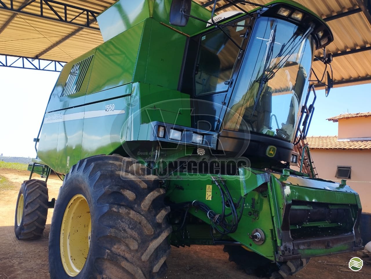 Colheitadeira John Deere 1550 2005