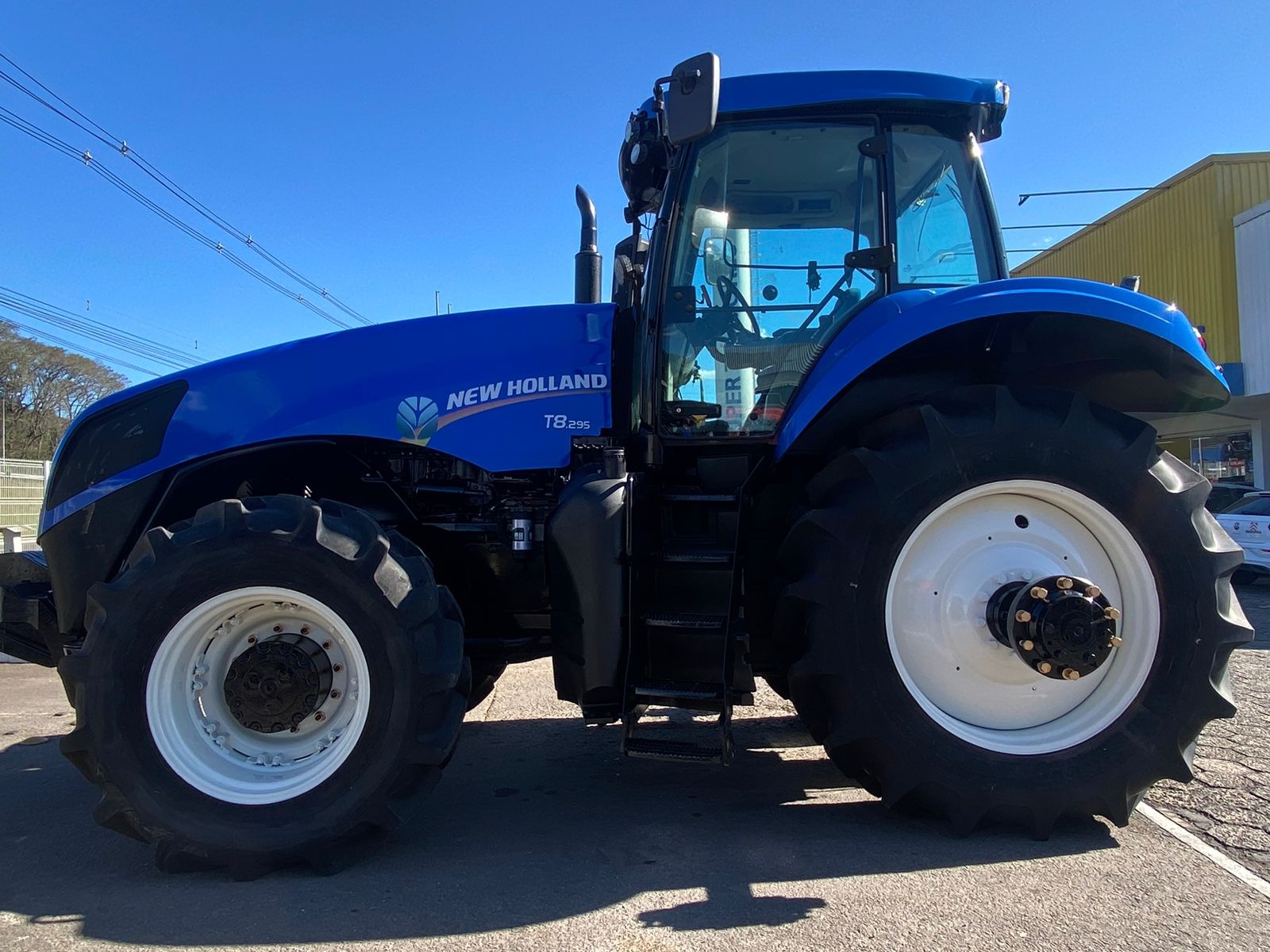 Trator agrícola New Holland T8.295 2013