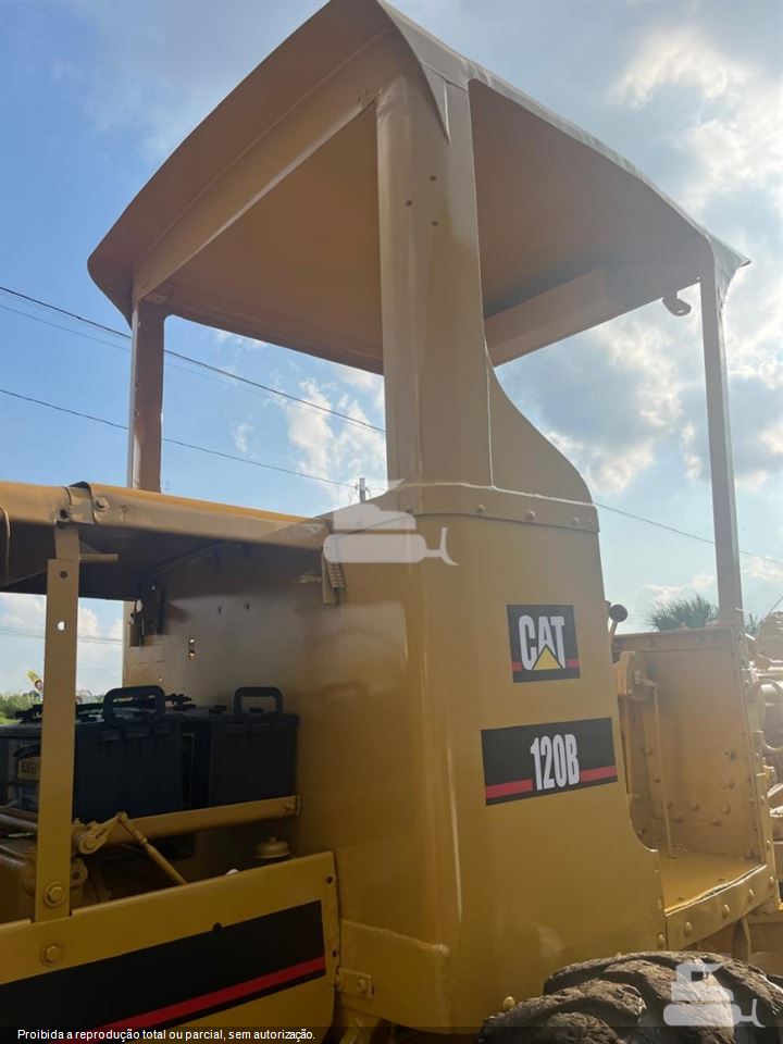 Motoniveladora Caterpillar 120B 1980