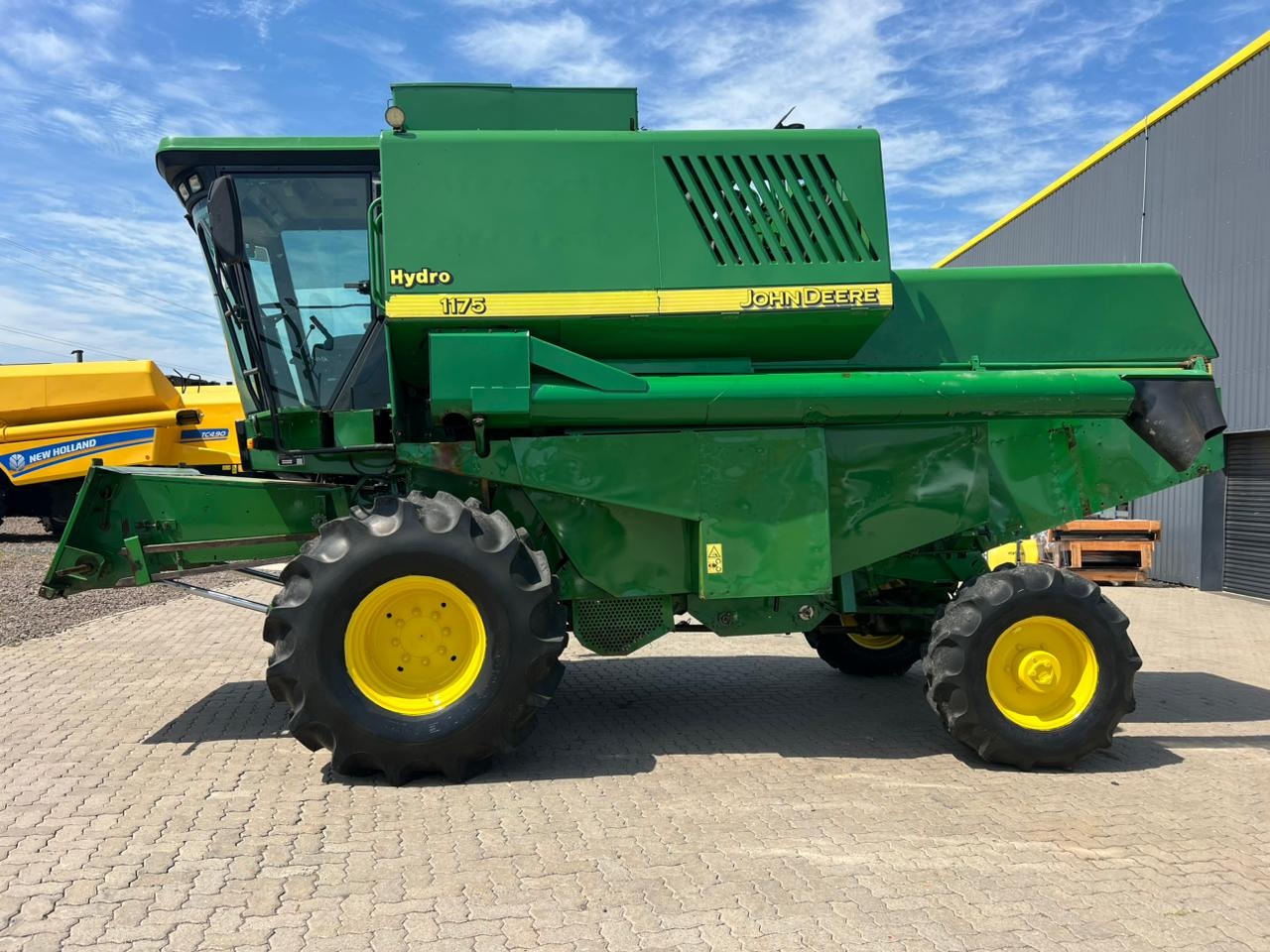 Colheitadeira John Deere 1175 2008