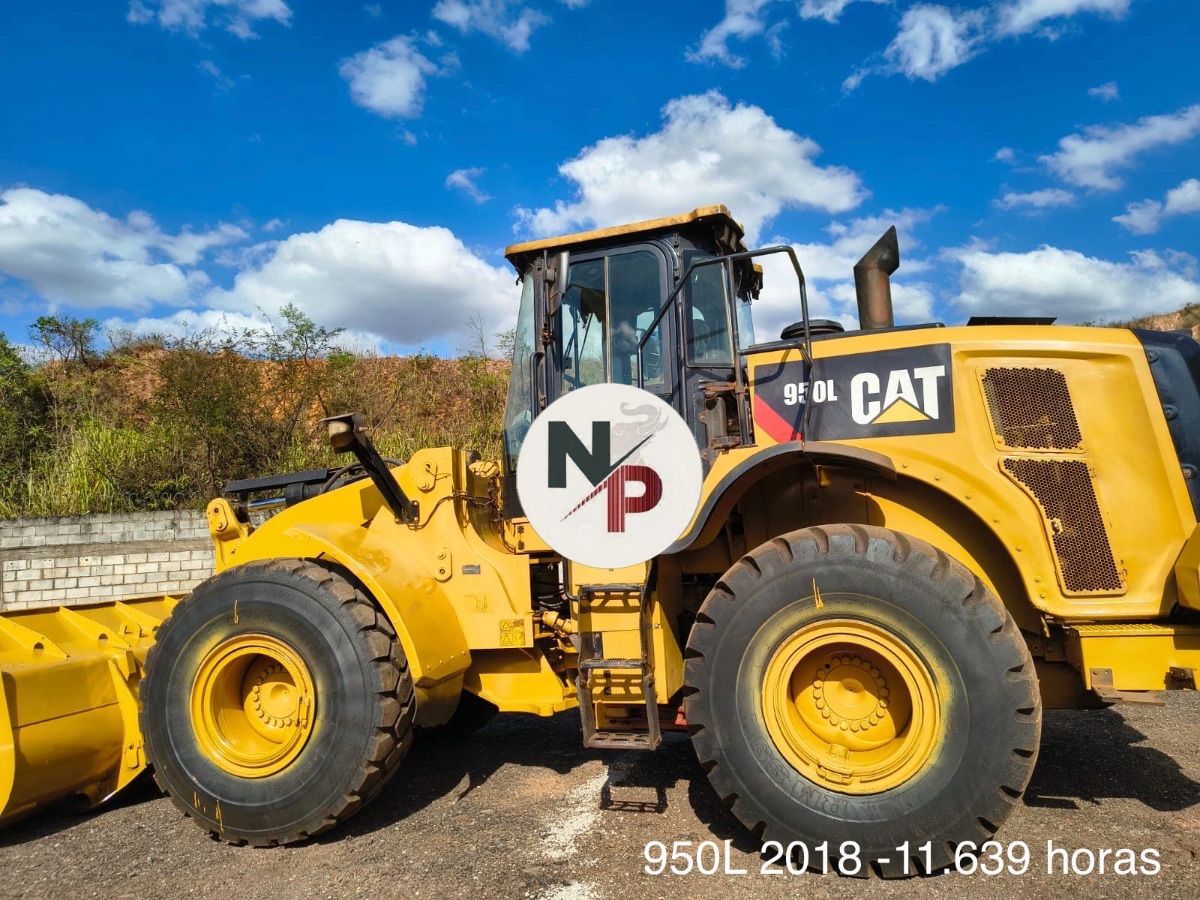Pá Carregadeira Caterpillar 950L 2018