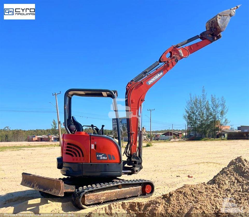Mini Escavadeira Doosan DX35z 2013 - Maquinalista