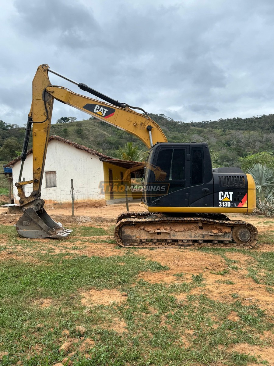 Escavadeira Caterpillar 313D2L 2018