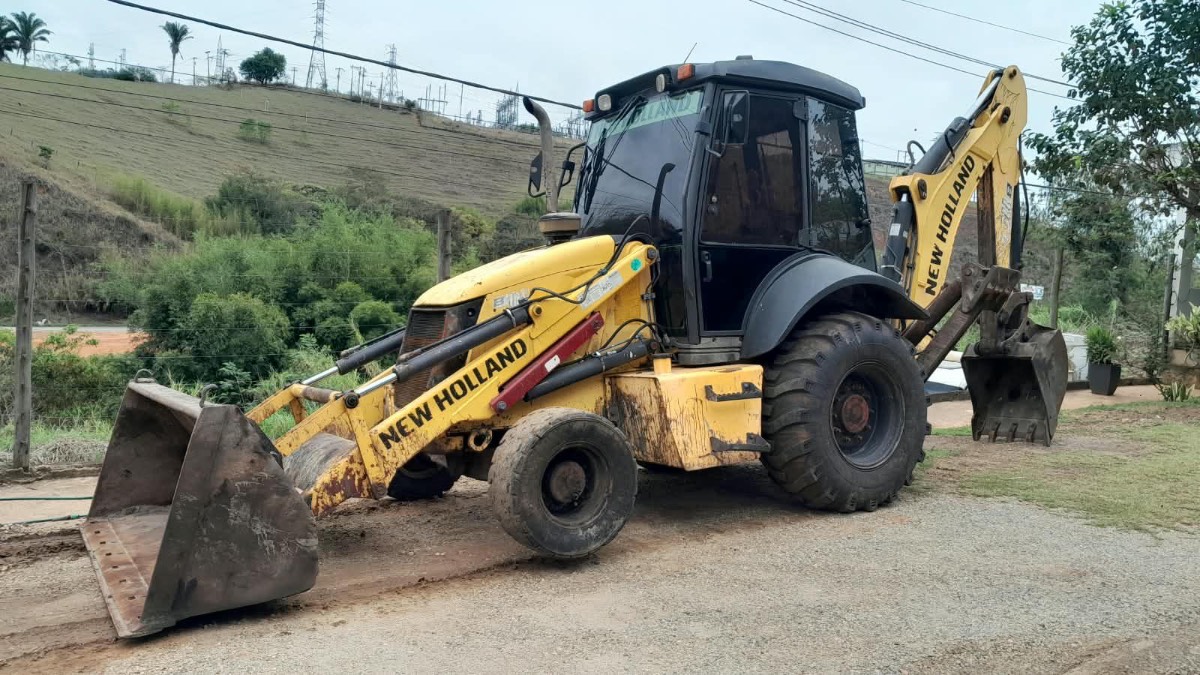 Retroescavadeira New Holland B110B 2020