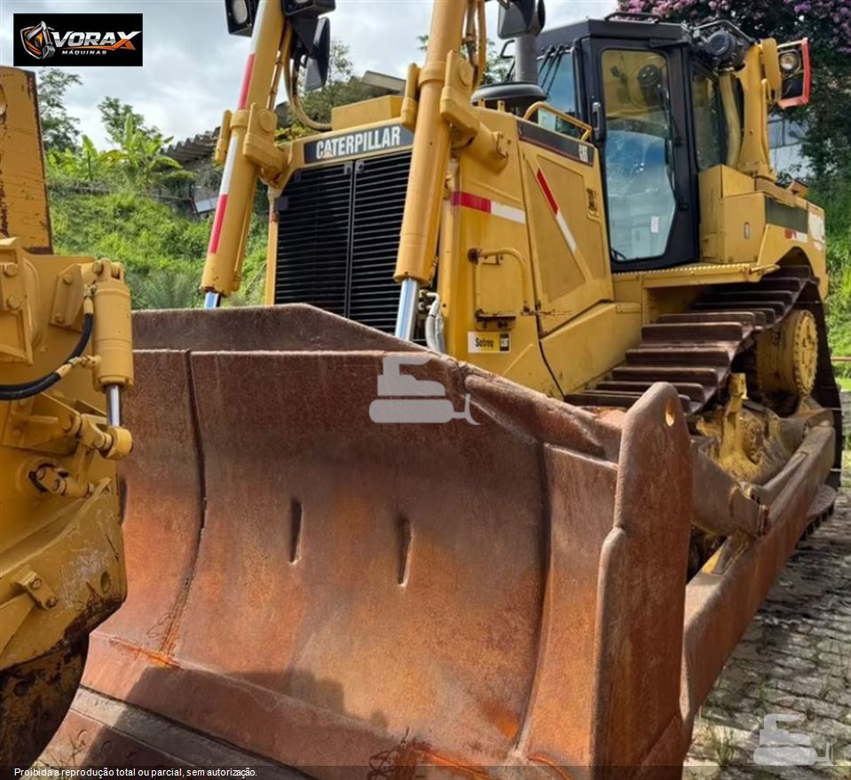 Trator de esteira Caterpillar D8T 2010