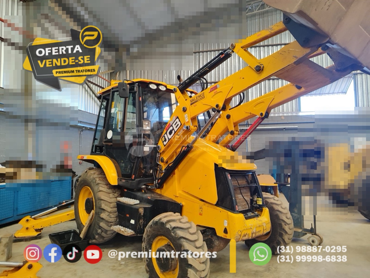 Retroescavadeira JCB 3CX 4X4 2019