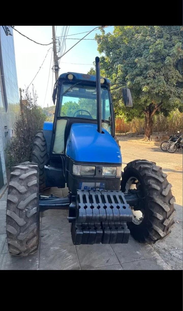 Tratores Agrícolas New Holland TL75 2010