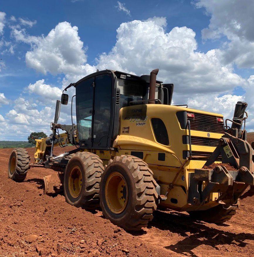 Motoniveladora New Holland RG 170B 2014