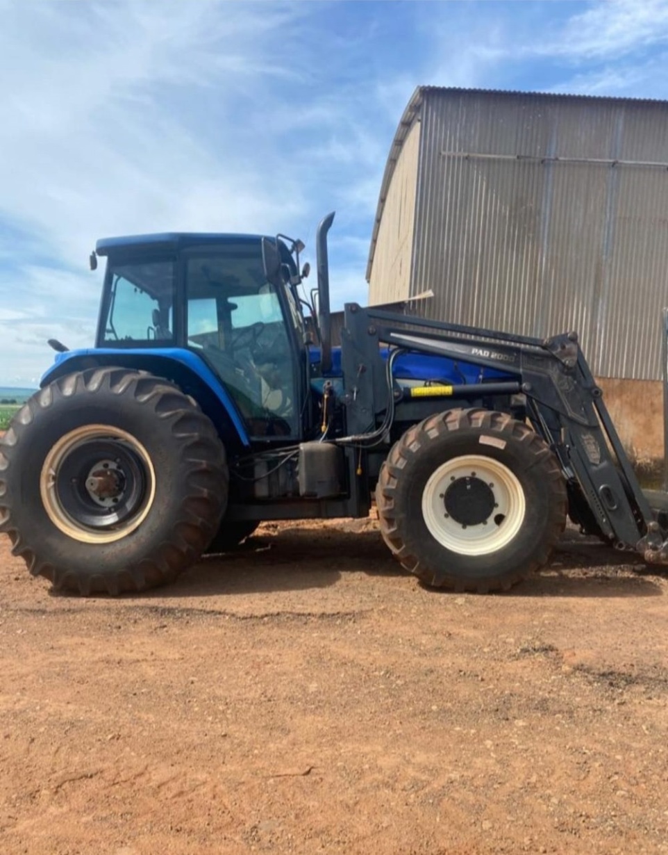 Tratores Agrícolas New Holland TM 180 2008