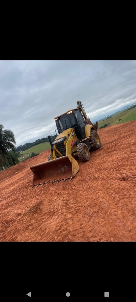 Retroescavadeiras Caterpillar 416F2 2016