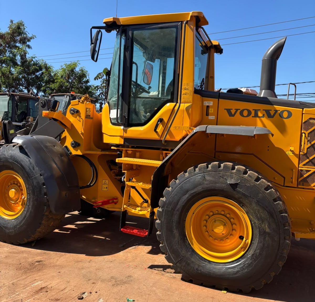 Pá Carregadeira Volvo L90F 2022