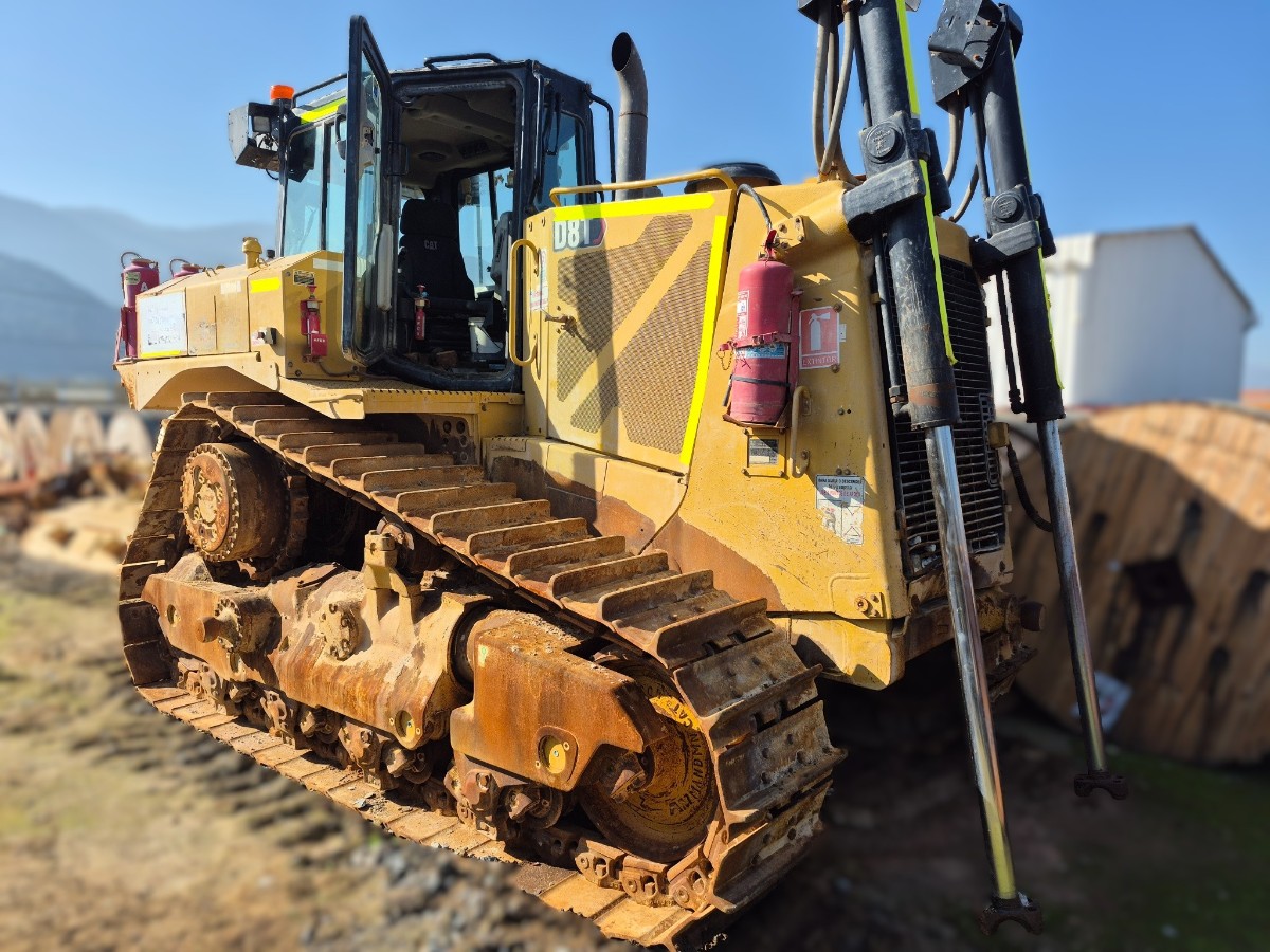 Trator de esteira Caterpillar D8T 2021