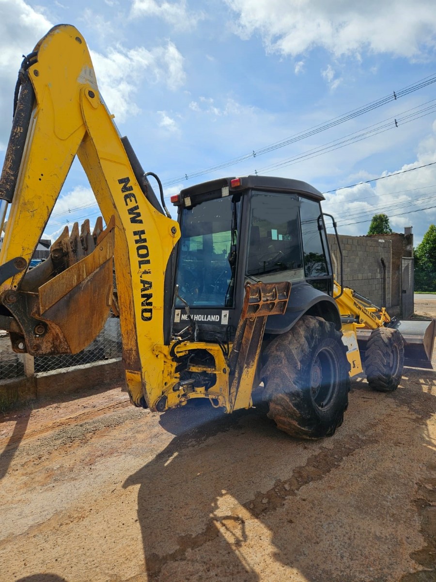 Retroescavadeira New Holland B95B 2019