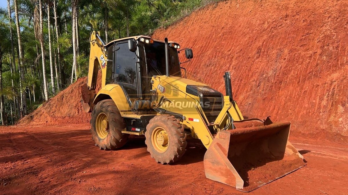 Retroescavadeira Caterpillar 416 2022