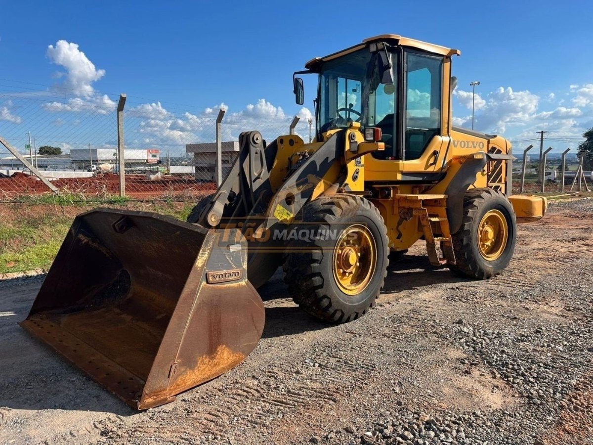 Pá Carregadeira Volvo L60F 2021