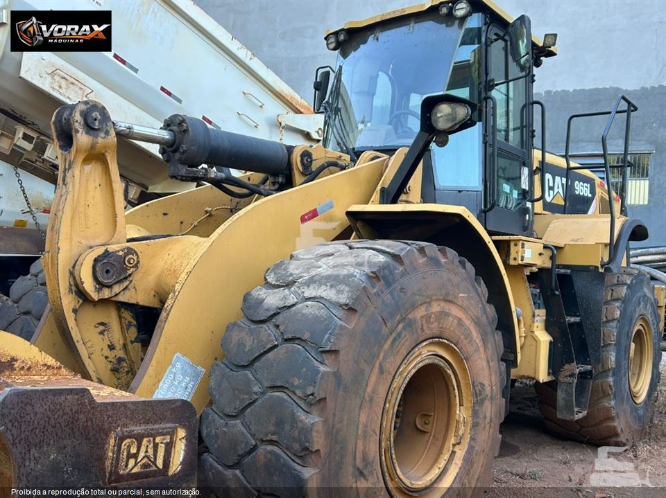 Pá Carregadeira Caterpillar 966L 2016