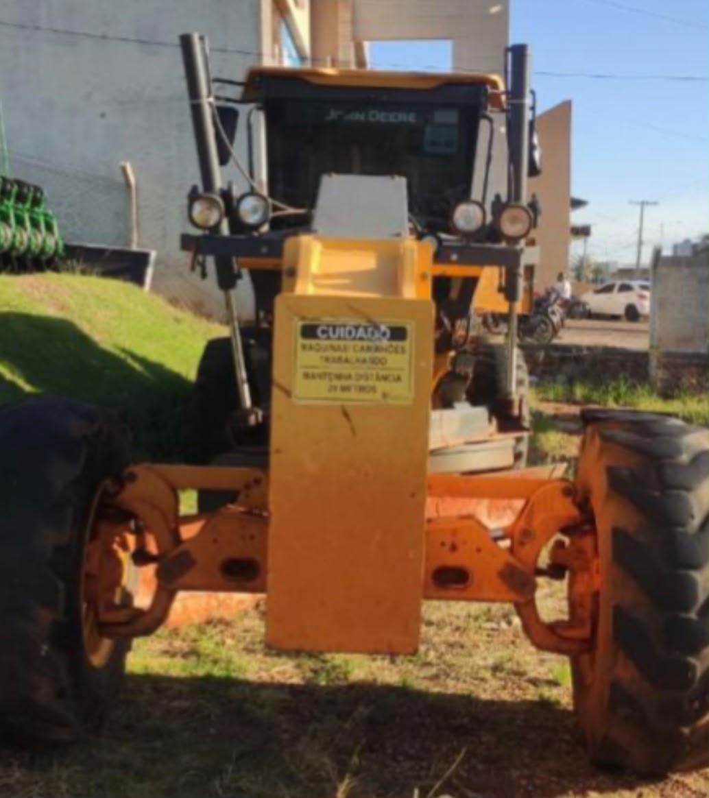 Motoniveladora John Deere 620G 2023