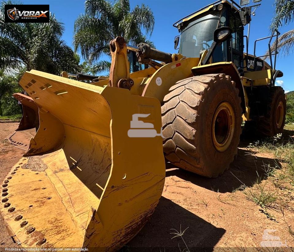 Pá Carregadeira Caterpillar 966L 2018