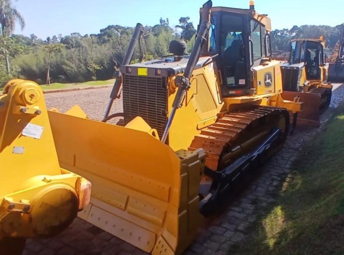 Trator de esteira John Deere 850J 2023