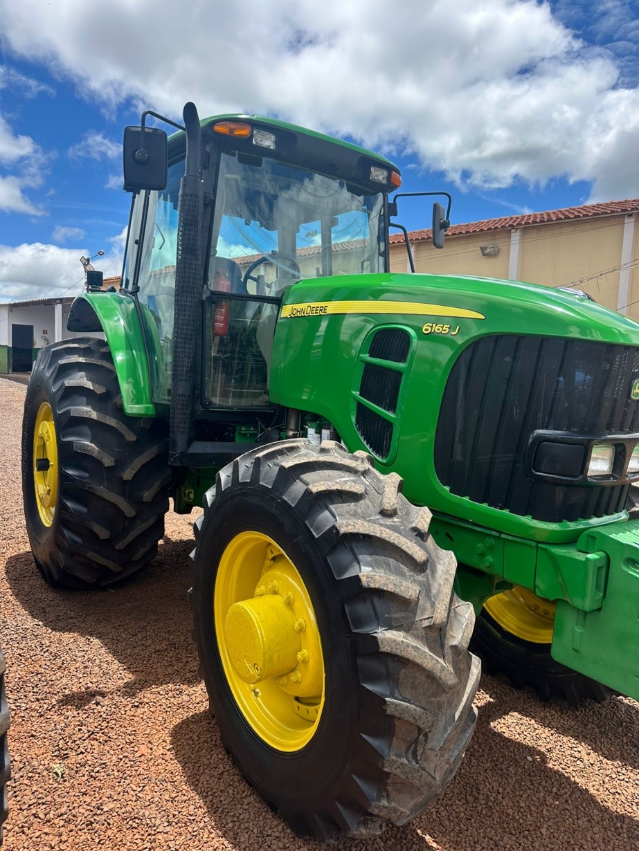 Tratores Agrícolas John Deere 6165J 2012