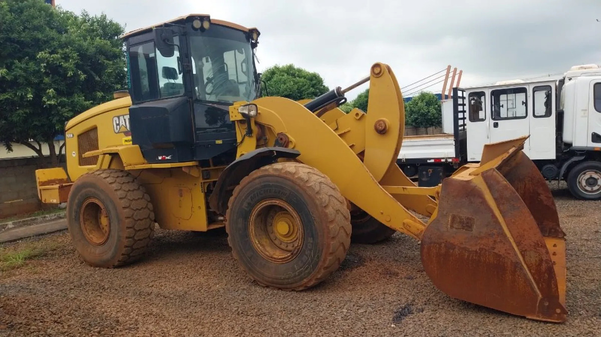 Pá Carregadeira Caterpillar 938 2020