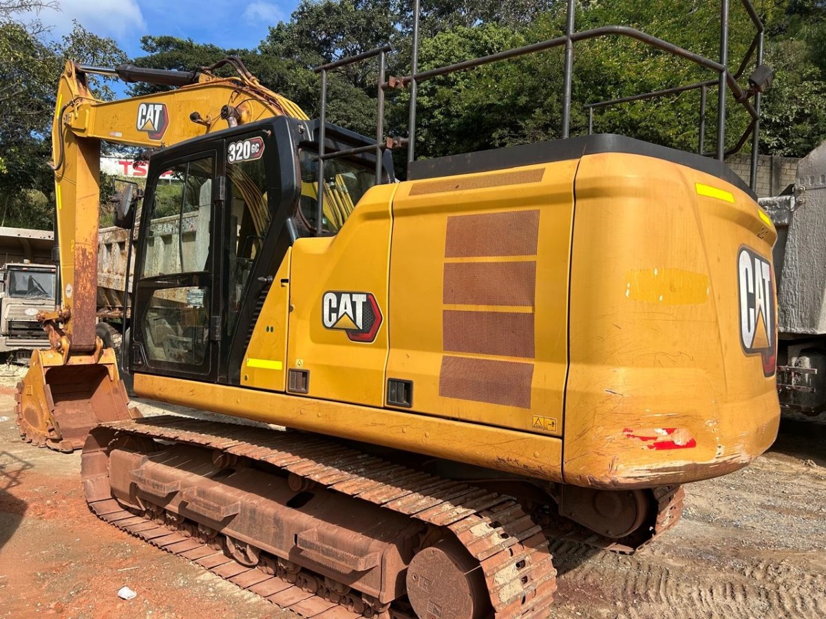 Escavadeira Caterpillar 320GC 2022