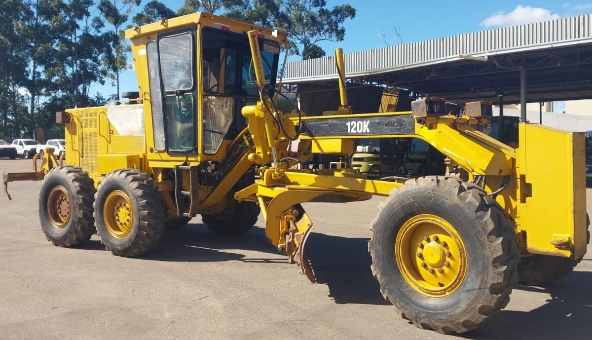 Motoniveladora Caterpillar 120K 2014