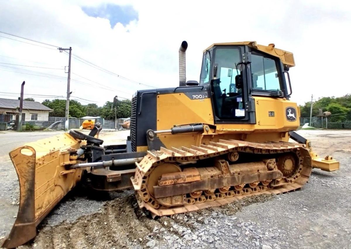 Trator de esteira John Deere 700J 2021