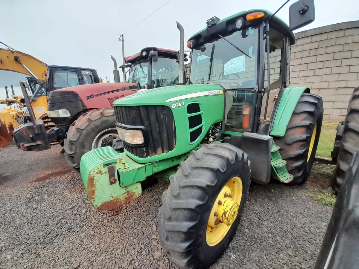 Trator agrícola John Deere 6125J 2022