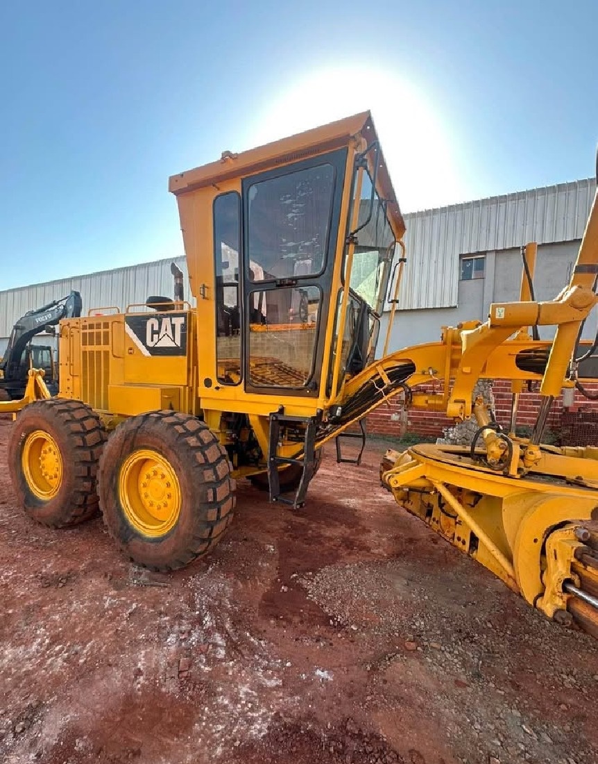 Motoniveladora Caterpillar 120K 2013