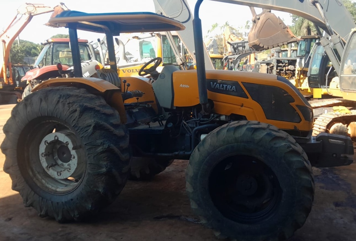 Trator agrícola Valtra A950R 2021