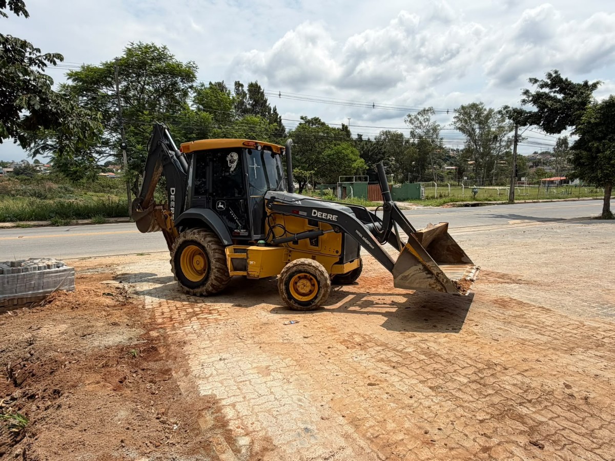 Retroescavadeira John Deere 310 L 2020