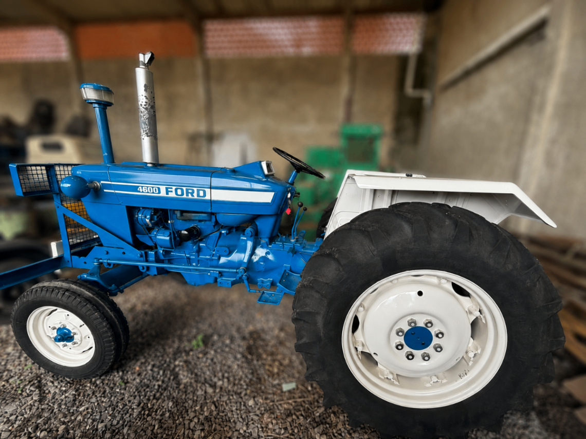 Trator agrícola Ford 4600 1986
