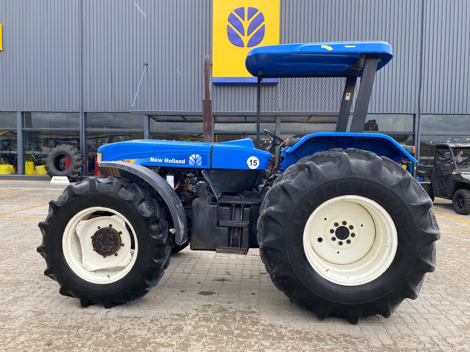 Trator agrícola New Holland 7630 2013
