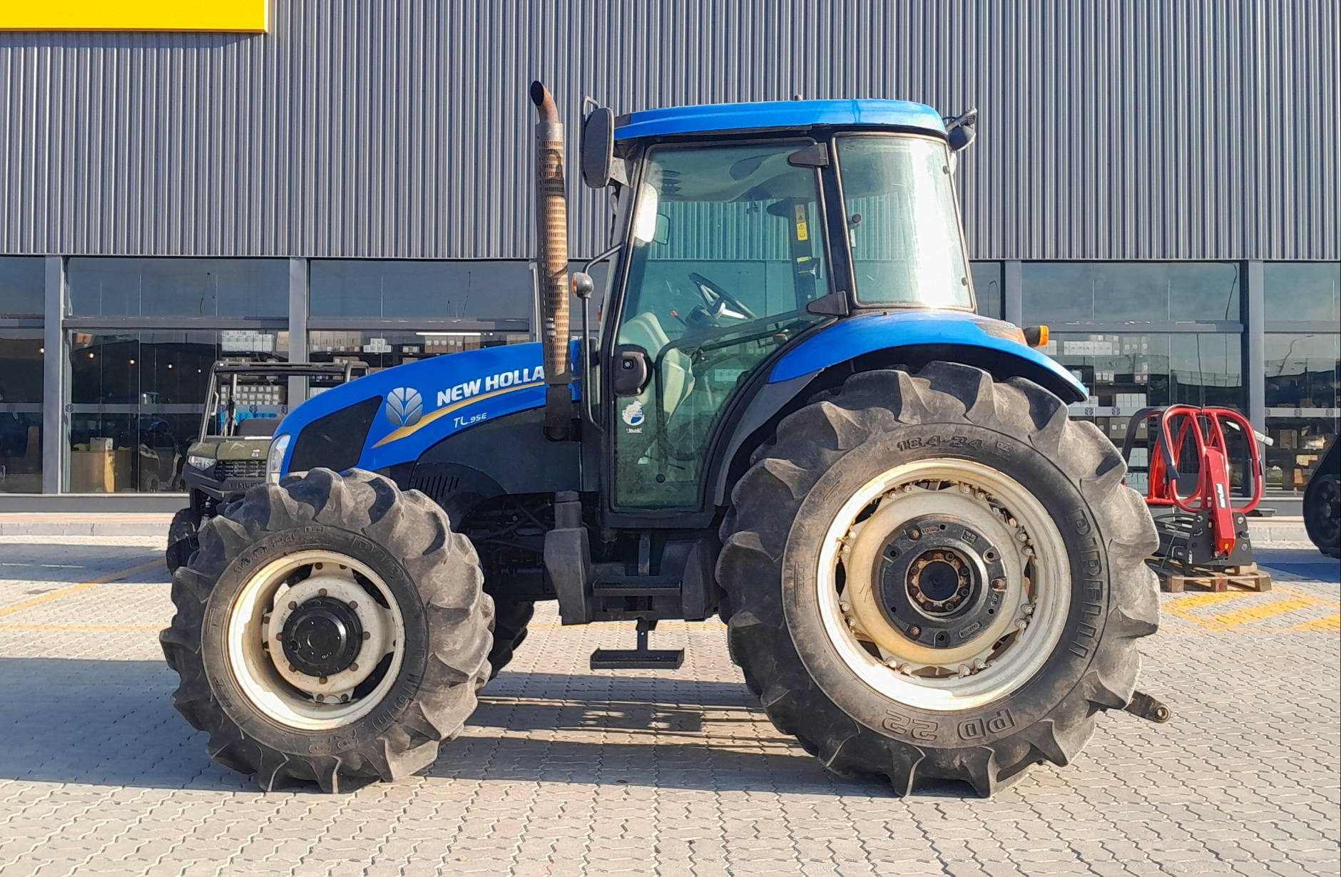 Trator agrícola New Holland TL 95 E 2016
